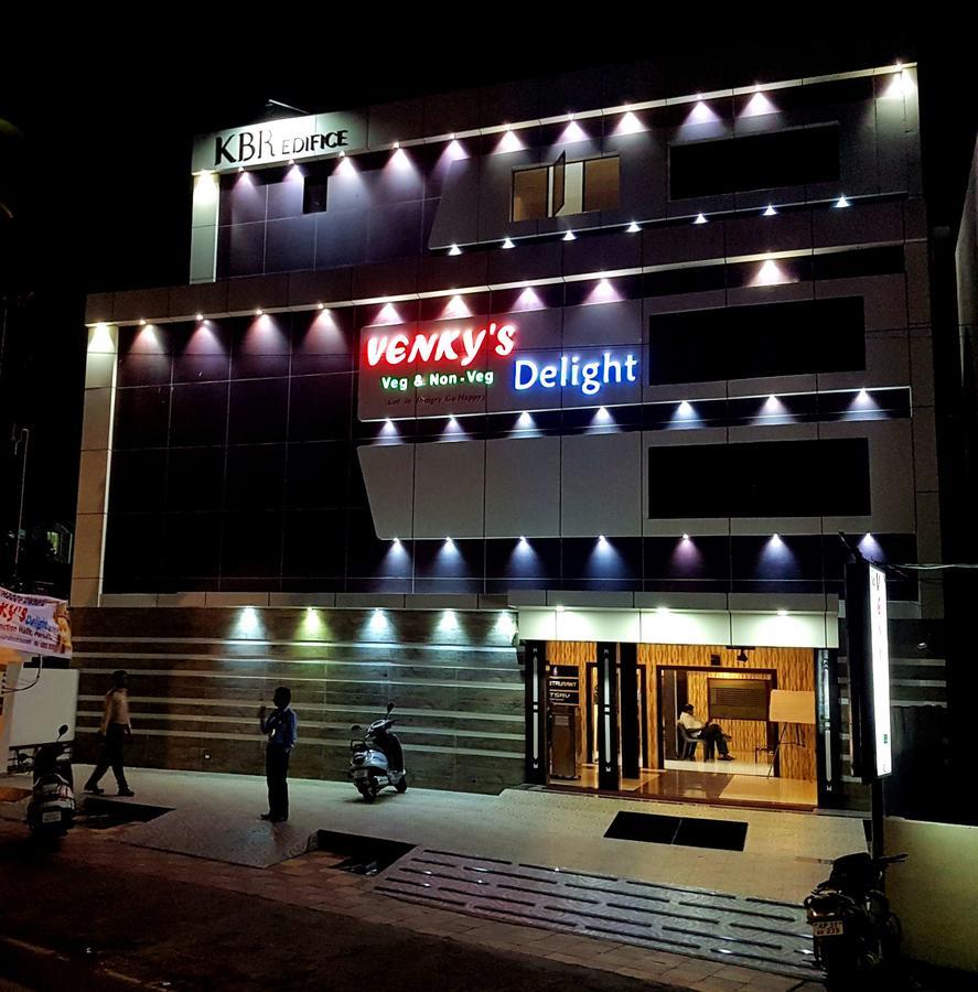 Venky'S Delight Hotel Rājahmundry Exterior foto
