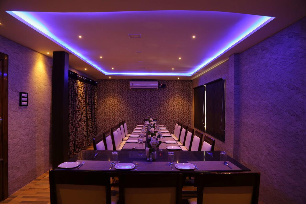 Venky'S Delight Hotel Rājahmundry Exterior foto